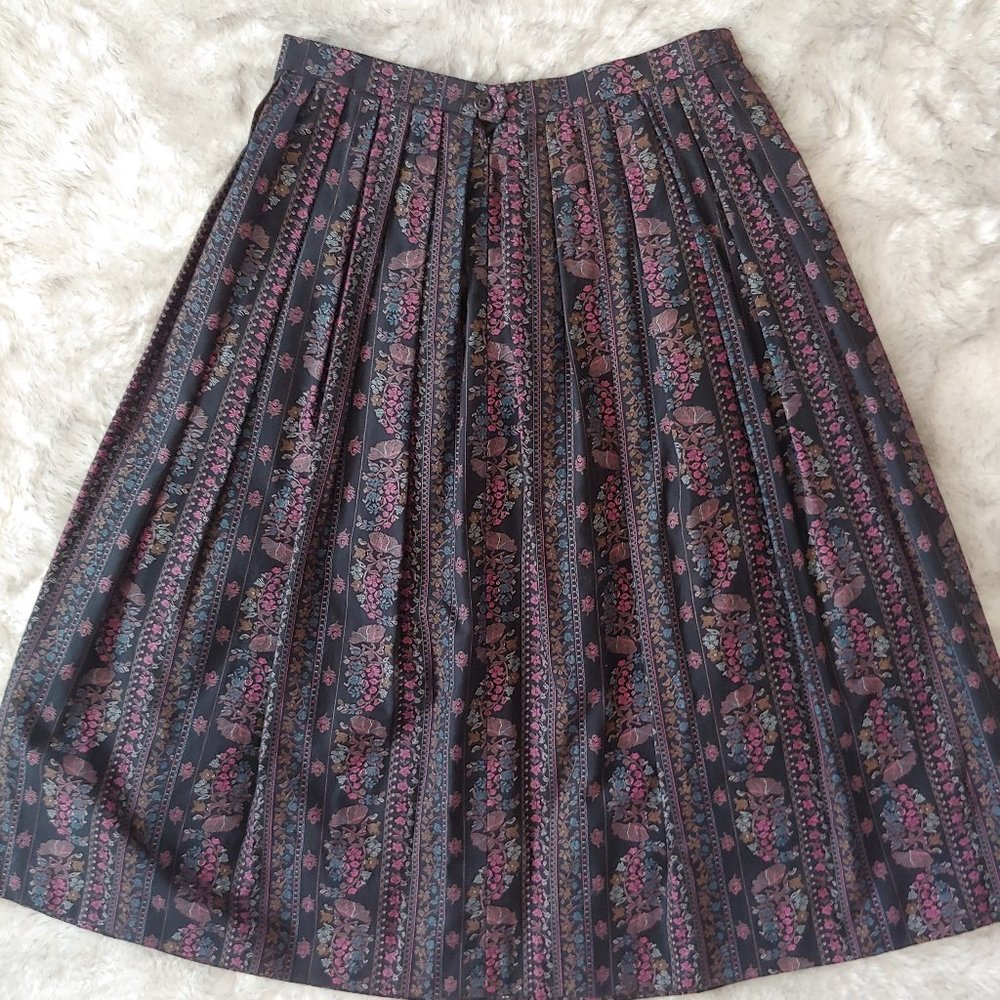 Geiger Tyrol Skirt Size 42